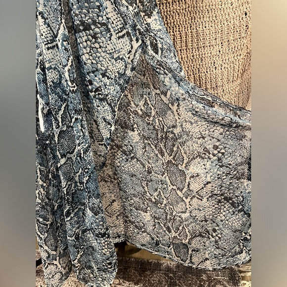 Carlos by Carlos Santana - One Size Kimono Snake Print - Picture 8 of 8